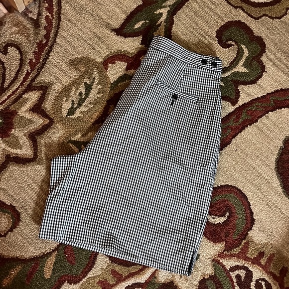 LIZ GOLF Sport sz 14 Checkered Plaid Bermuda Short Black White Stretchy $59
NEW - Picture 2 of 11